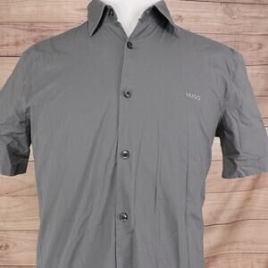 HUGO BOSS Shirt SZ Large Gray Solid Short Sleeve Button Up Casual Slim Fit Logo